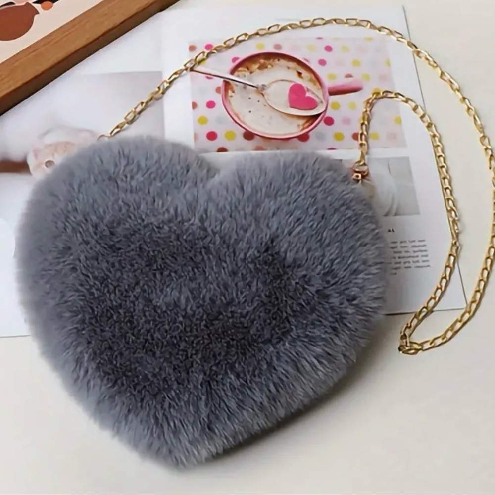 Gray Plush Heart Crossbody Bag Faux Fur Gold Chain Purse Y2K Coquette